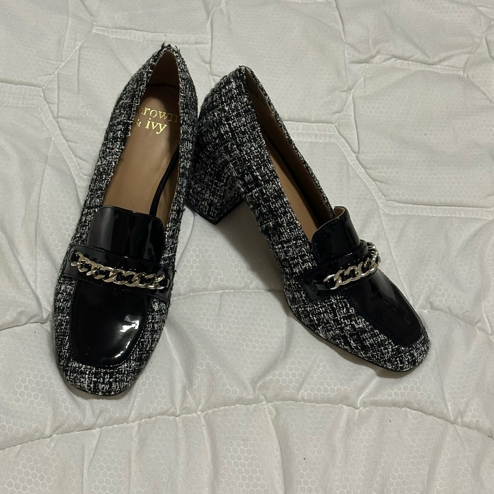 Crown & Ivy
Plaid Loafers
Size 7 1/2